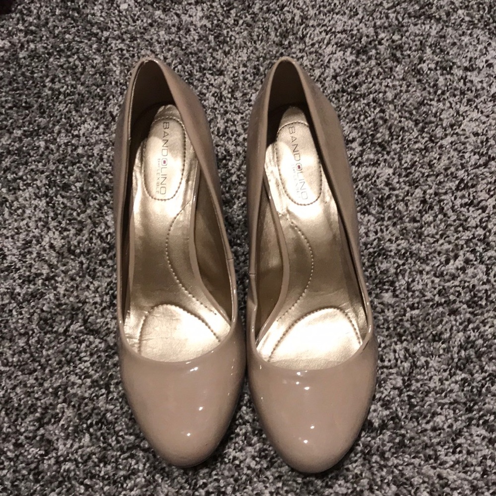 Tan heels